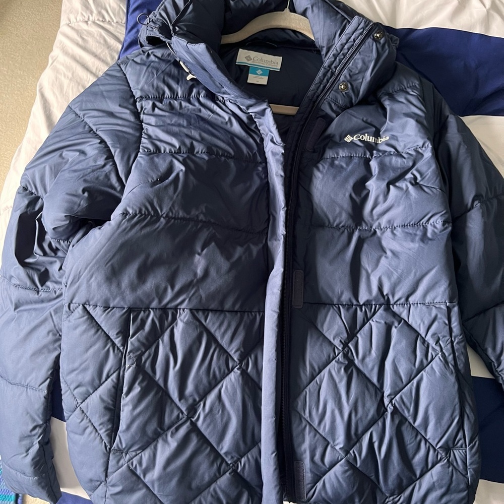 Columbia women’s puffer jacket.